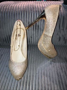 Gold Glitter Platform Stiletto Heels with Rhinestone & Gold Tone Anklet